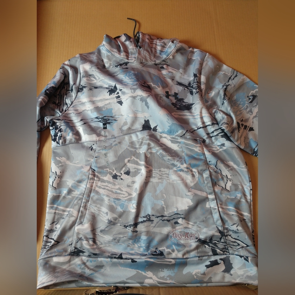 Under Armour hoodie sweatshirt